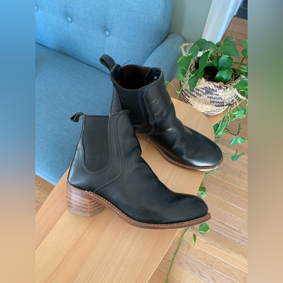 Red Wing ‘Harriet’ Chelsea heels ankle boot in black leather Sz 9.5 B - Picture 3 of 8